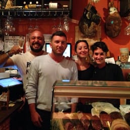 This has to be one of the best Italian restos in Paris.