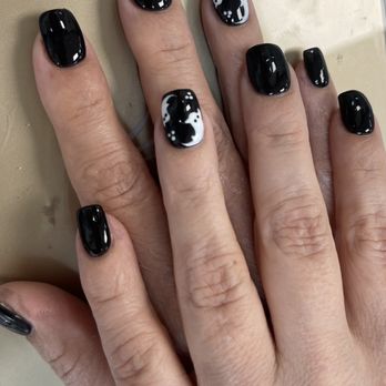Complete Nails - Dip nails for Halloween. Love my ghosts!! - Nail Salons Near Me - Fort Worth, Texas