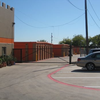 Macho Self Storage - Irving - Self Storage Near Me - Irving, Texas Macho Self Storage - Irving - Self Storage Near Me - Irving, Texas