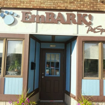 EmBark Pet Spa - Pet Groomers Near Me - Milwaukee, Wisconsin EmBark Pet Spa - Pet Groomers Near Me - Milwaukee, Wisconsin