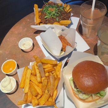 Frites Atelier - fries and croquette - Friterie Near Me - Antwerp, VAN