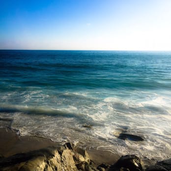 Sleepy Hollow Beach - Beaches Near Me - Laguna Beach, California