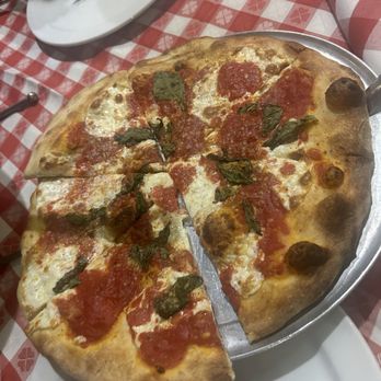 Grimaldi's Pizzeria - Margarita pizza - Pizza Near Me - Gilbert, Arizona