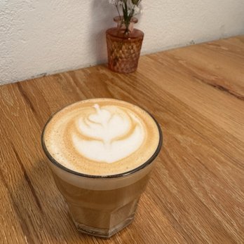 Banter - Hot vanilla latte - Breakfast & Brunch Near Me - Bellingham, Washington Banter - Hot vanilla latte - Breakfast & Brunch Near Me - Bellingham, Washington