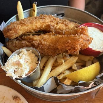 The Red Parrot Restaurant - Fish & chips - American Near Me - Newport, Rhode Island The Red Parrot Restaurant - Fish & chips - American Near Me - Newport, Rhode Island