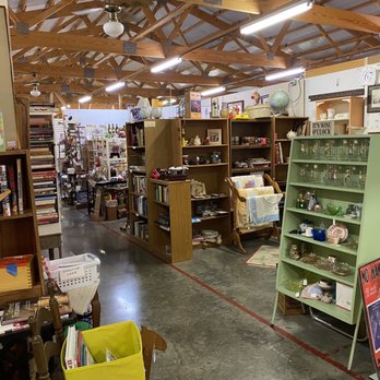 Gilley's Antique Mall - Antiques Near Me - Plainfield, Indiana