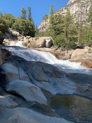 Kings Canyon National Park by null