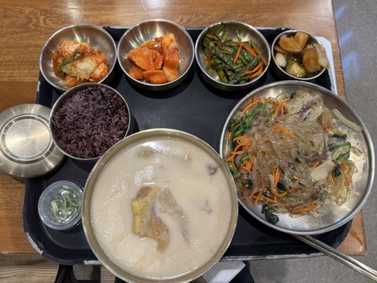 Daeho Kalbijjim & Beef Soup by null Daeho Kalbijjim & Beef Soup by null