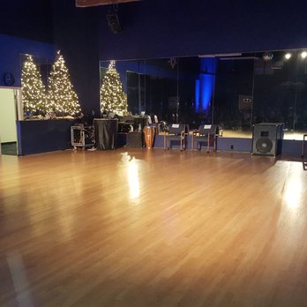 Trilliant Studios - Beautiful big ball room for events and classes - Dance Clubs Near Me - Oakland, California