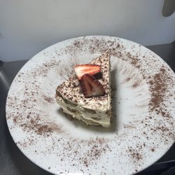 La Q Restaurant Wood Fire Pizza