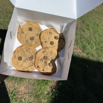 Pastry Paradise - Chocolate Chunk Cookies - Bakeries Near Me - Mansfield, Texas Pastry Paradise - Chocolate Chunk Cookies - Bakeries Near Me - Mansfield, Texas