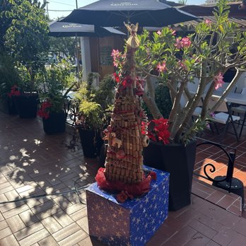 Deborah's - Cork Christmas tree - Seafood Near Me - Ixtapa Zihuatanejo, GRO