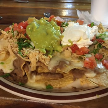 El Amigo - Chicken nachos, my favorite - Mexican Near Me - Lawndale, California El Amigo - Chicken nachos, my favorite - Mexican Near Me - Lawndale, California