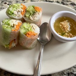 Pimon Thai - Spring Rolls with Chicken