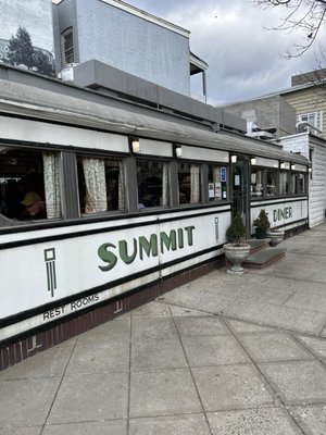 Summit Diner by null