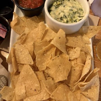 Applebee's Grill + Bar - Spinach & Artichoke Dip - American Near Me - Riverside, California