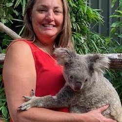 Sarah Bender - The Travel Society