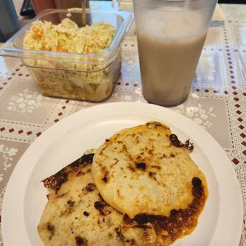 Pupusa Central - Pupusa de lorroco and chicharon con queso and THE LARGEST HORCHATA - Salvadoran Near Me - Sacramento, California Pupusa Central - Pupusa de lorroco and chicharon con queso and THE LARGEST HORCHATA - Salvadoran Near Me - Sacramento, California