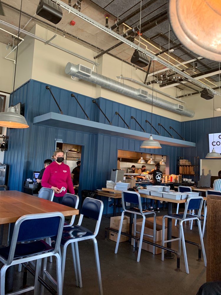 Tipsy Cow Burger Bar - Redmond