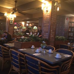 Demetre's Family Eatery