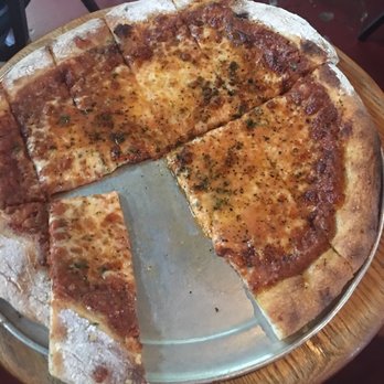American Flatbread - Plain cheese - Pizza Near Me - Middlebury, Vermont