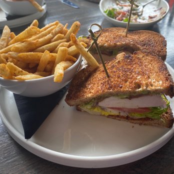 402 eat + drink - CBLT - American Near Me - Omaha, Nebraska