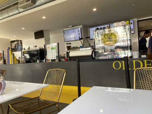 UPFORDAYZ Cafe & Bakery by null
