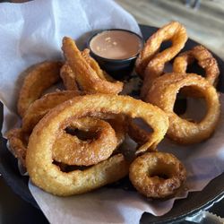 Dawg House Bar And Grill - Super duper onion rings