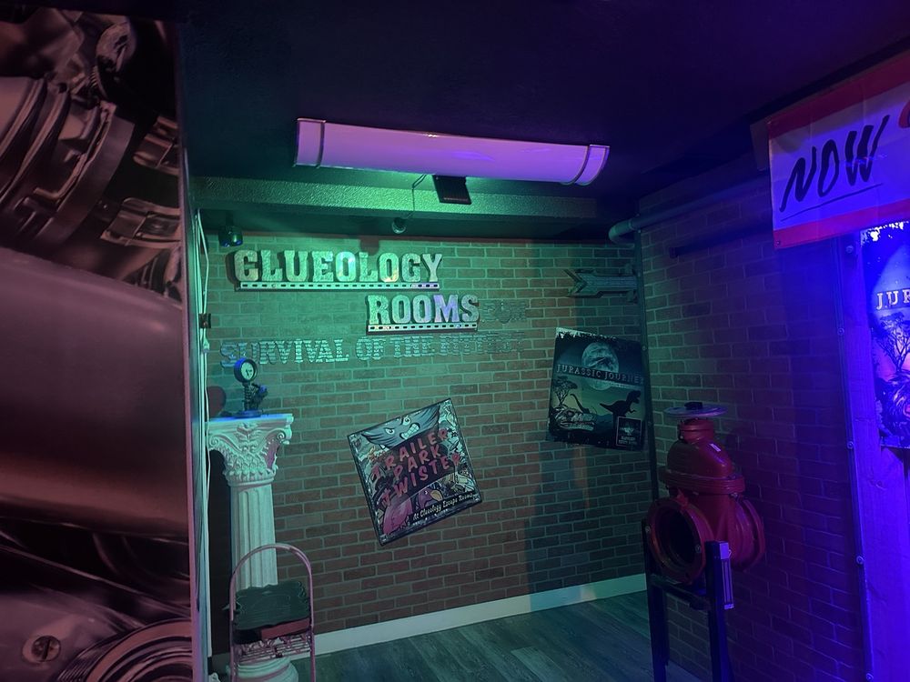 Clueology Rooms Logo