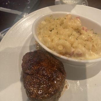 LongHorn Steakhouse - 6oz Flo's Filet with Mac & cheese - Steakhouses Near Me - Cranberry Township, Pennsylvania LongHorn Steakhouse - 6oz Flo's Filet with Mac & cheese - Steakhouses Near Me - Cranberry Township, Pennsylvania