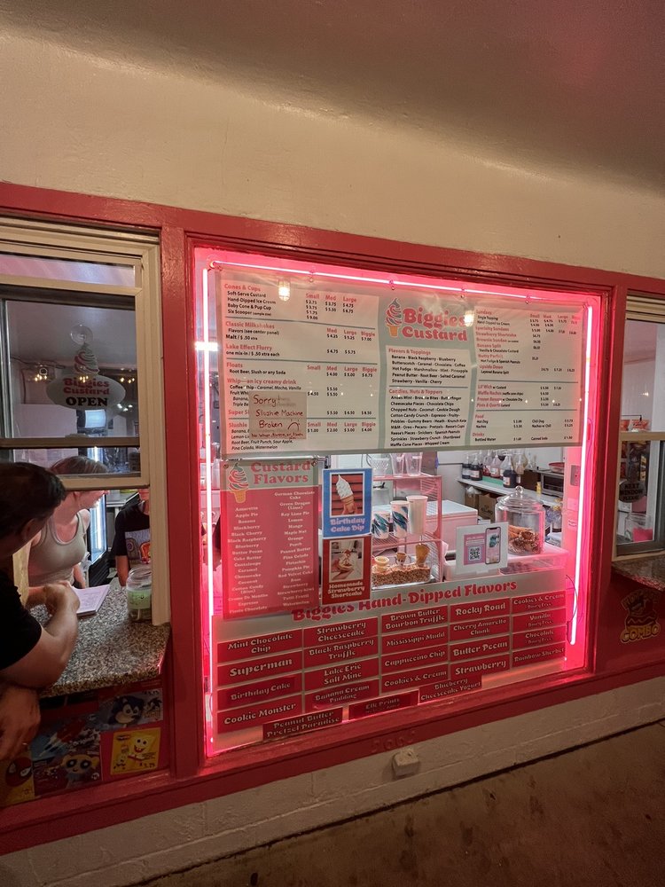 BIGGIE’S CUSTARD Updated October 2024 5665 Andrews Rd, MentorontheLake, Ohio Ice Cream