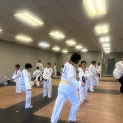Elk Grove Academy - Family Taekwondo