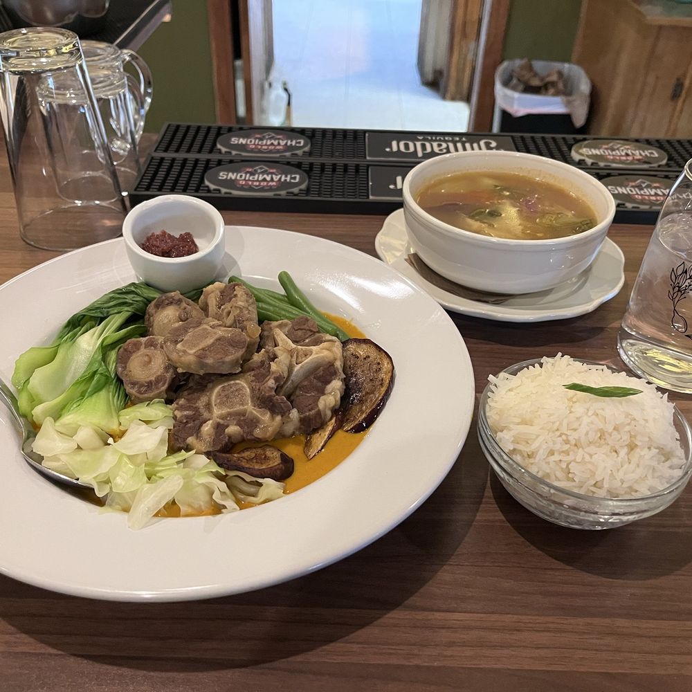 The Narra Tree - kare kare with oxtail and a serving of sour soup - Filipino Near Me - Savannah, Georgia The Narra Tree - kare kare with oxtail and a serving of sour soup - Filipino Near Me - Savannah, Georgia
