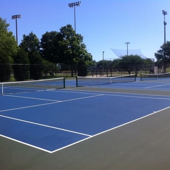 Rainbow Park - Tennis court - Parks Near Me - West Allis, Wisconsin