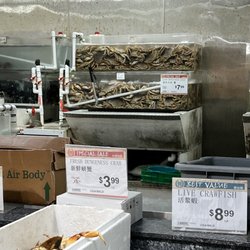 99 Ranch Market - That where they story the fresh crab