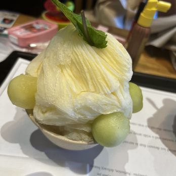 Oakobing - Mango Melon Shaved Ice - Shaved Ice Near Me - Los Angeles, California Oakobing - Mango Melon Shaved Ice - Shaved Ice Near Me - Los Angeles, California