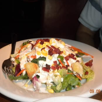 Houston's Restaurant - New American Near Me - Boca Raton, Florida