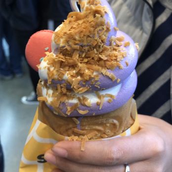Somisomi - Ube milk swirl with coconut flakes - Desserts Near Me - Cupertino, California Somisomi - Ube milk swirl with coconut flakes - Desserts Near Me - Cupertino, California
