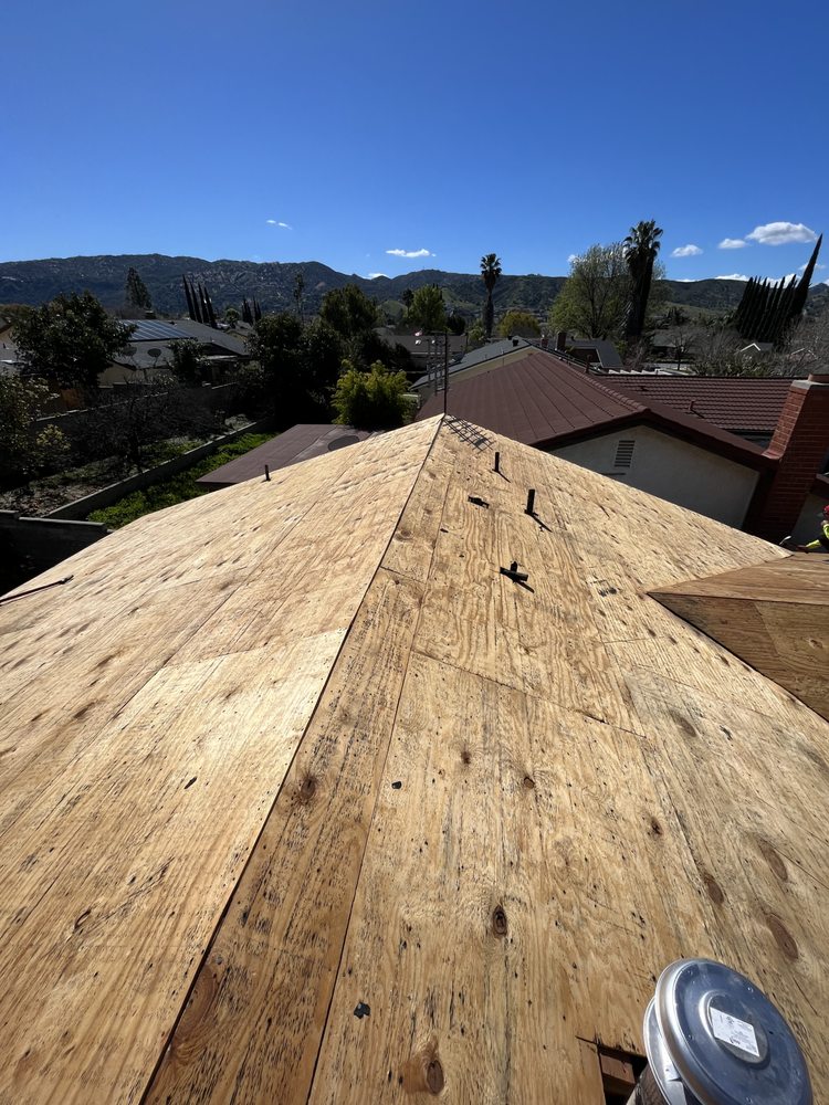 Slide of A Cut Above Builders & Renovation