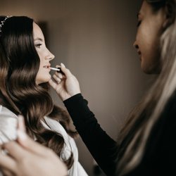 Glam Vanity NY - Bridal Touchups
