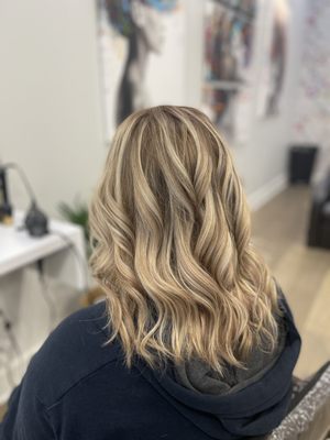 Chez Ann Salon & Day Spa by null