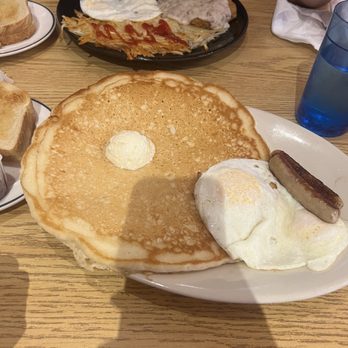 Colby Diner - Pancake breakfast - Breakfast & Brunch Near Me - Everett, Washington