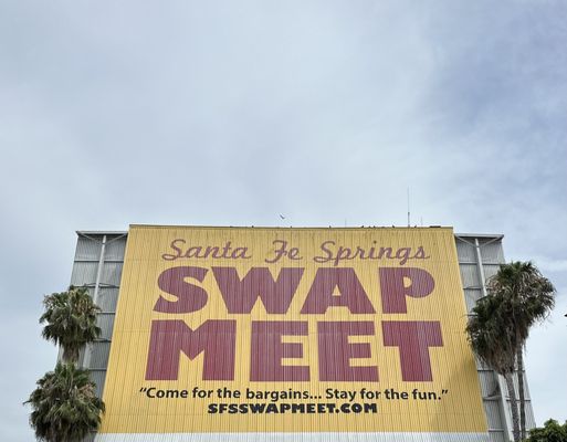 Santa Fe Springs Swap Meet by null