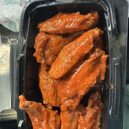 Med duffs buffalo wings