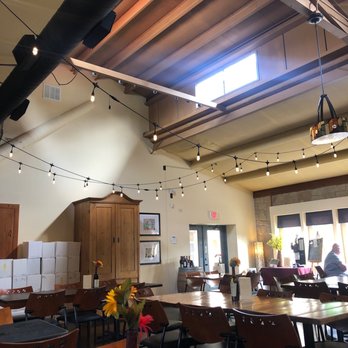 Inwood Estates Vineyards - Wineries Near Me - Fredericksburg, Texas