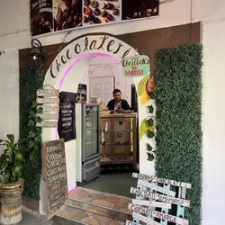 Fantastic Xocolatl - Inside the doors