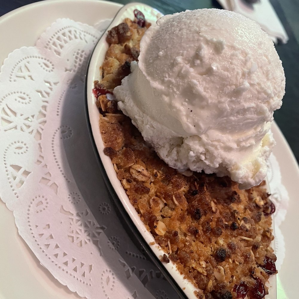 Bouilla - Huckleberry apple crisp - New American Near Me - Hamilton, Montana Bouilla - Huckleberry apple crisp - New American Near Me - Hamilton, Montana