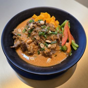 Traverse - Beef Penang Curry - Bars Near Me - South San Francisco, California Traverse - Beef Penang Curry - Bars Near Me - South San Francisco, California