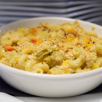 Emil's Hideaway - a bowl of macaroni and cheese - Bars Near Me - Cedar Rapids, Iowa