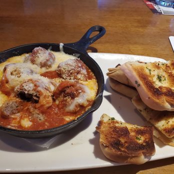 Twin Peaks - New meatball skillet.  Nice and spicy. - Sports Bars Near Me - Orlando, Florida